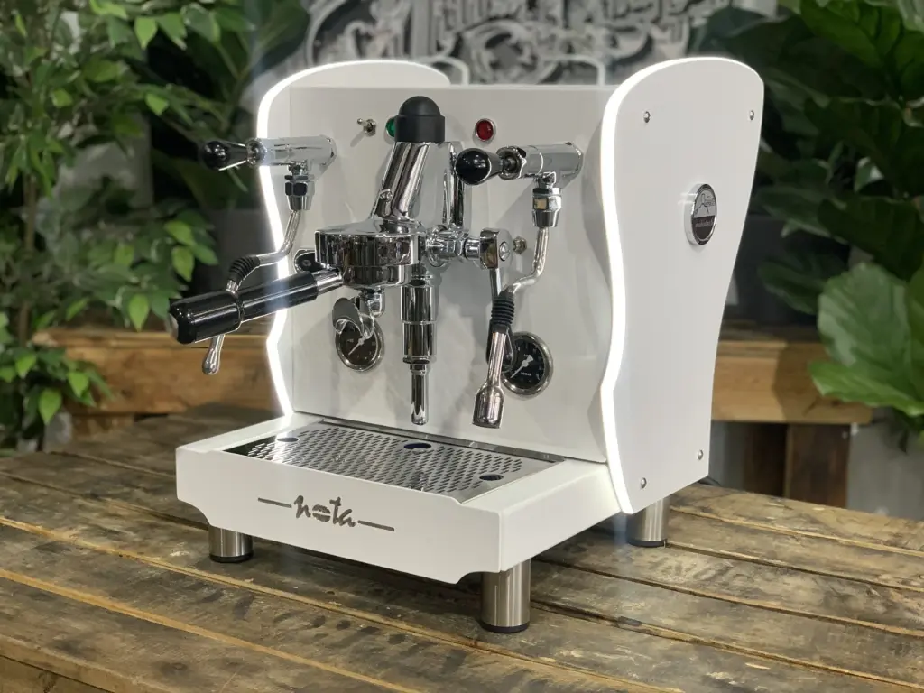 Orchestrale Nota Automatica white with methacrylate